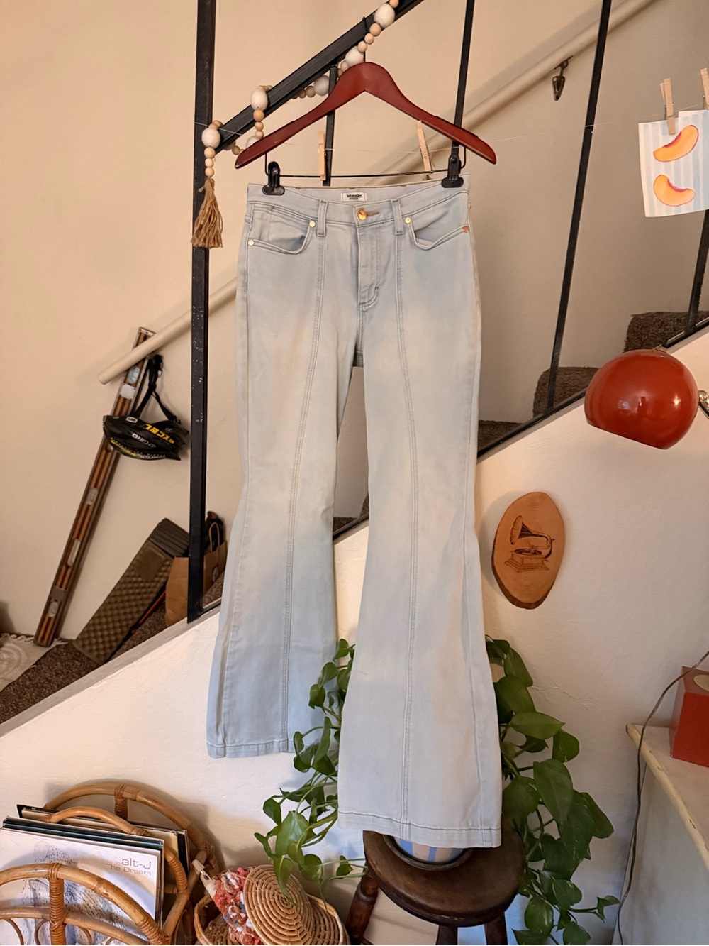 Wrangler Women’s High Rise Flare Retro Jeans